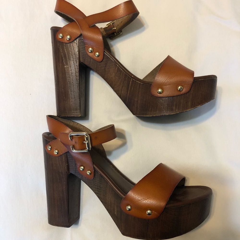Mossimo Supply Co. brown heels, size 9.5